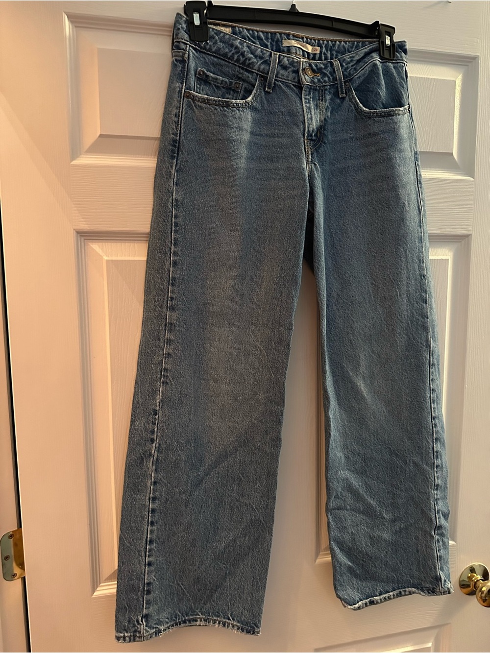 Levi's Women's Wide-Leg Jeans in Light Blue Denim size 28